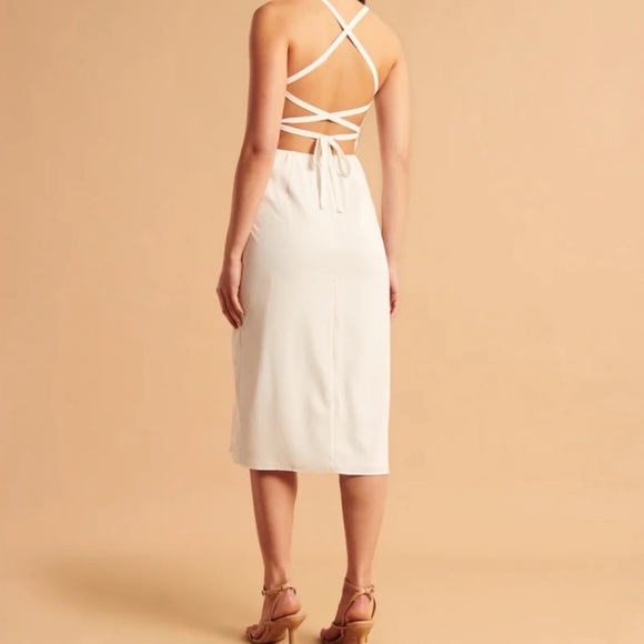 Abercrombie Ruched Midi Dress - Picture 2 of 7